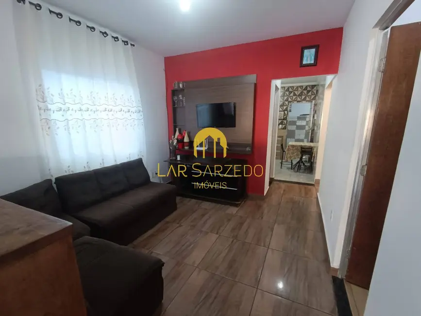 Foto 2 de Casa com 3 quartos à venda em Sarzedo - MG