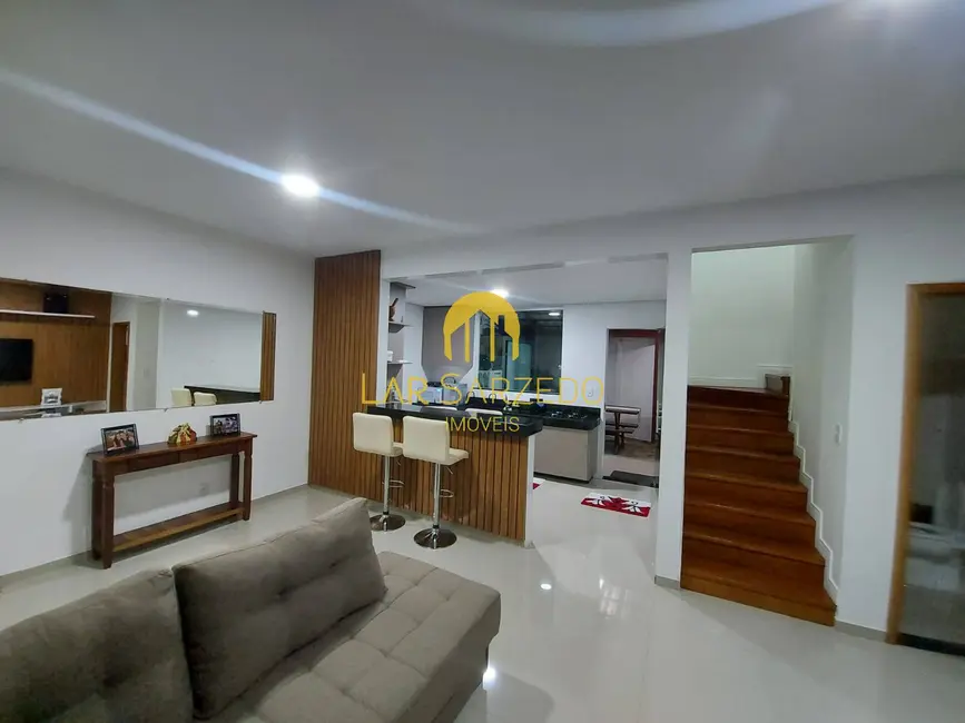 Foto 4 de Casa de Condomínio com 2 quartos à venda, 360m2 em Sarzedo - MG