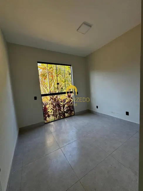 Foto 9 de Casa com 3 quartos à venda, 1000m2 em Igarape - MG