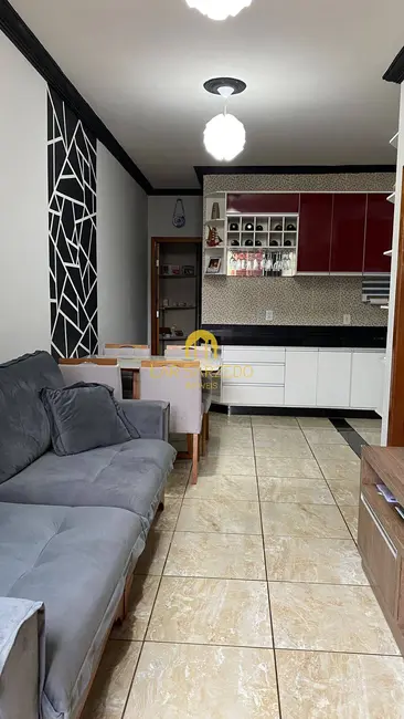 Foto 1 de Casa com 2 quartos à venda, 120m2 em Mario Campos - MG