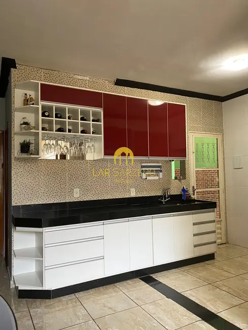 Foto 8 de Casa com 2 quartos à venda, 120m2 em Mario Campos - MG