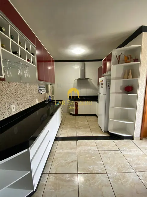 Foto 5 de Casa com 2 quartos à venda, 120m2 em Mario Campos - MG