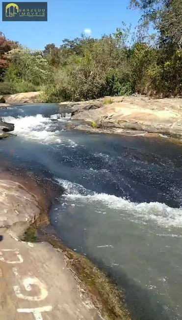 Sítio / Rancho à venda, 1000m2 em Brumadinho - MG - imagem 8 Foto 8 de Sítio / Rancho à venda, 1000m2 em Brumadinho - MG