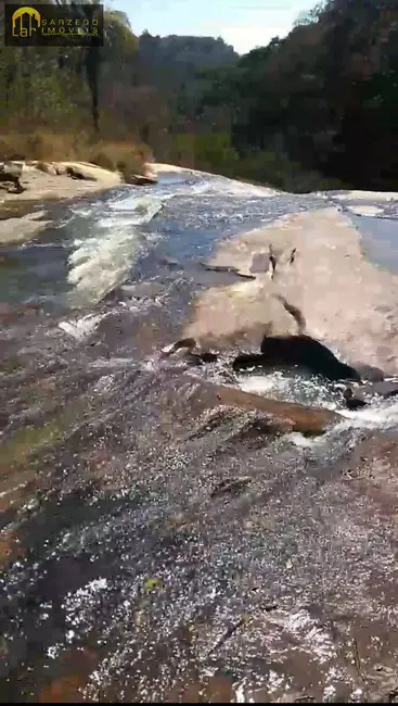 Sítio / Rancho à venda, 1000m2 em Brumadinho - MG - imagem 7 Foto 7 de Sítio / Rancho à venda, 1000m2 em Brumadinho - MG