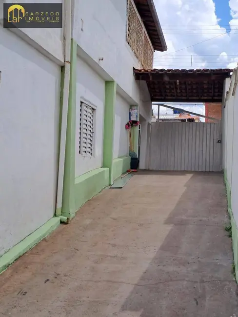 Foto 3 de Casa com 3 quartos à venda em Centro, Sarzedo - MG