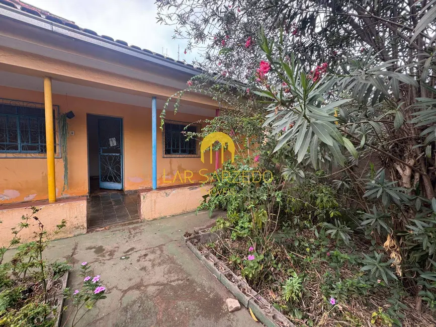 Foto 2 de Casa com 4 quartos à venda e para alugar, 360m2 em Centro, Sarzedo - MG