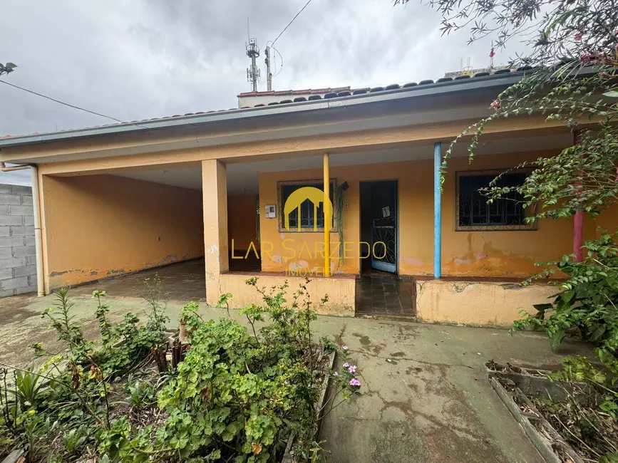 Foto 1 de Casa com 4 quartos à venda e para alugar, 360m2 em Centro, Sarzedo - MG
