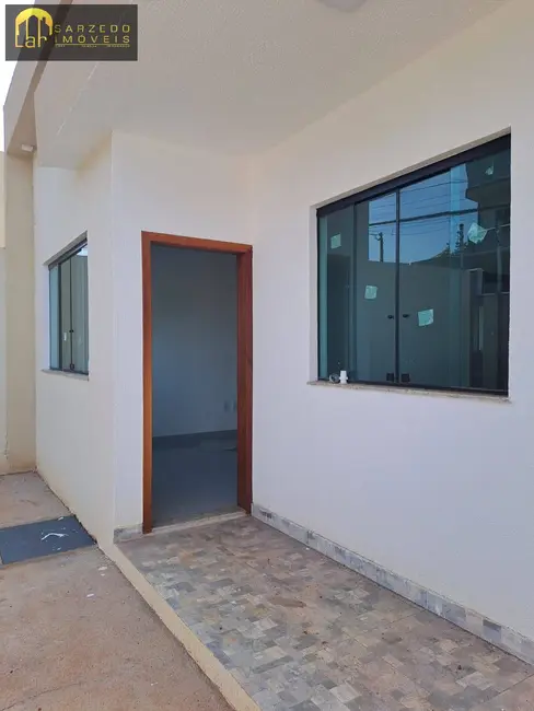Foto 4 de Casa com 2 quartos à venda, 150m2 em Sarzedo - MG