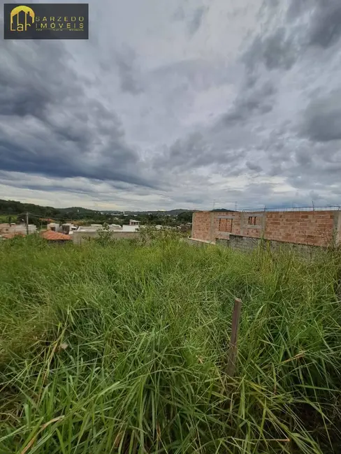 Foto 1 de Terreno / Lote à venda em Sarzedo - MG