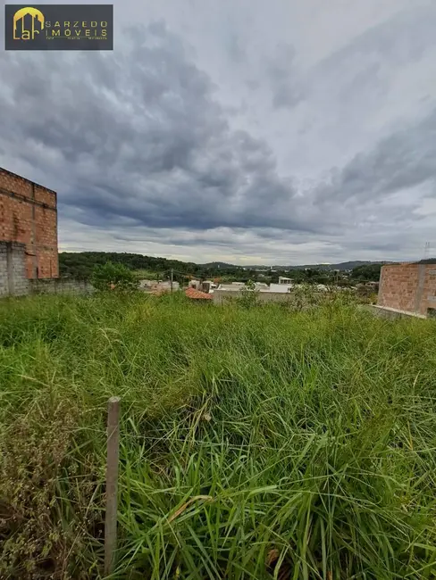 Foto 2 de Terreno / Lote à venda em Sarzedo - MG