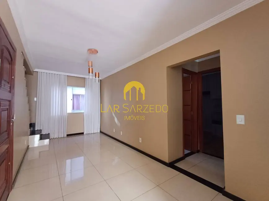 Foto 2 de Cobertura com 3 quartos à venda, 110m2 em Mario Campos - MG