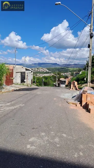 Foto 5 de Terreno / Lote à venda, 254m2 em Sarzedo - MG