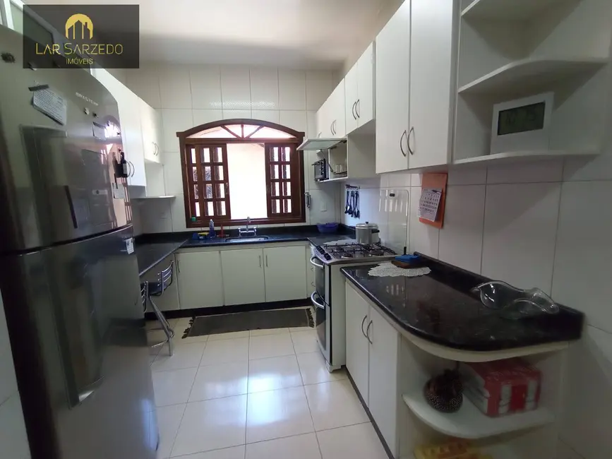 Casa com 3 quartos à venda, 360m2 em Sarzedo - MG - imagem 8 Foto 8 de Casa com 3 quartos à venda, 360m2 em Sarzedo - MG