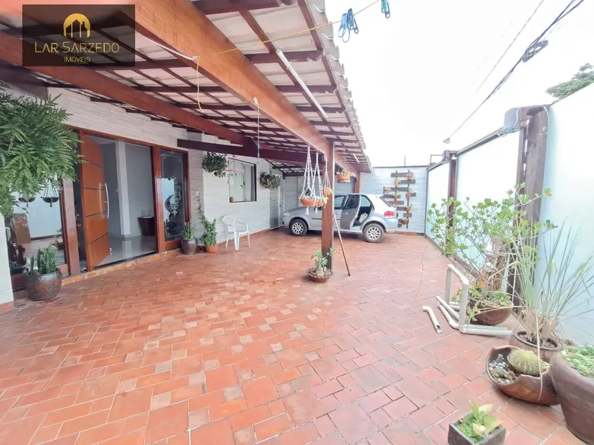 Foto 3 de Casa com 3 quartos à venda, 360m2 em Sarzedo - MG