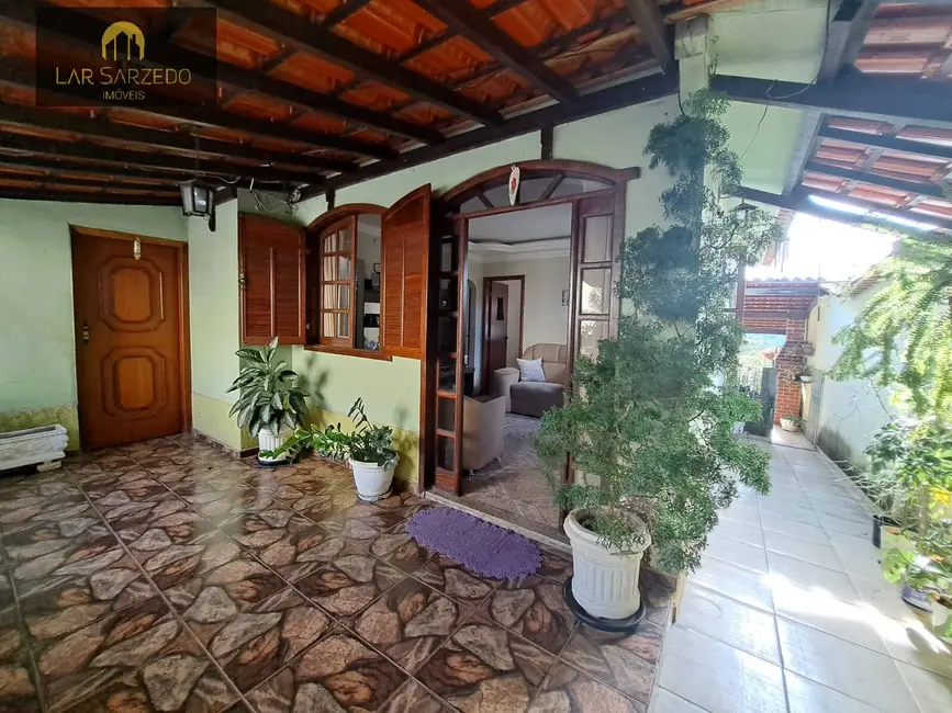 Casa com 2 quartos à venda, 260m2 em Sarzedo - MG - imagem 4 Foto 4 de Casa com 2 quartos à venda, 260m2 em Sarzedo - MG
