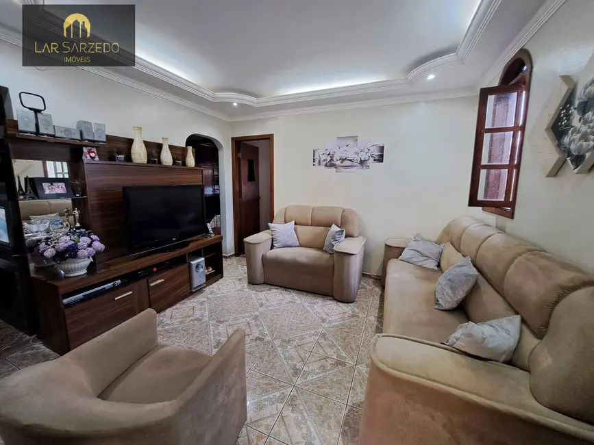 Casa com 2 quartos à venda, 260m2 em Sarzedo - MG - imagem 5 Foto 5 de Casa com 2 quartos à venda, 260m2 em Sarzedo - MG