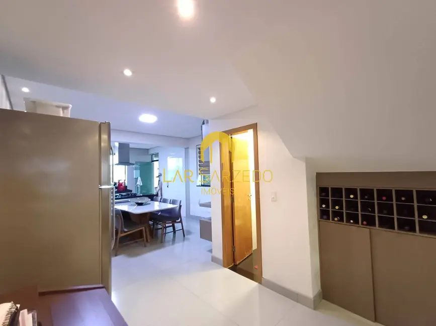 Foto 4 de Casa de Condomínio com 3 quartos à venda, 180m2 em Sarzedo - MG