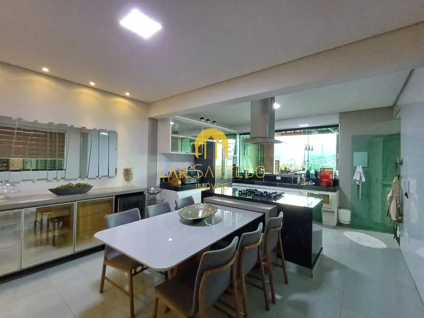 Foto 7 de Casa de Condomínio com 3 quartos à venda, 180m2 em Sarzedo - MG