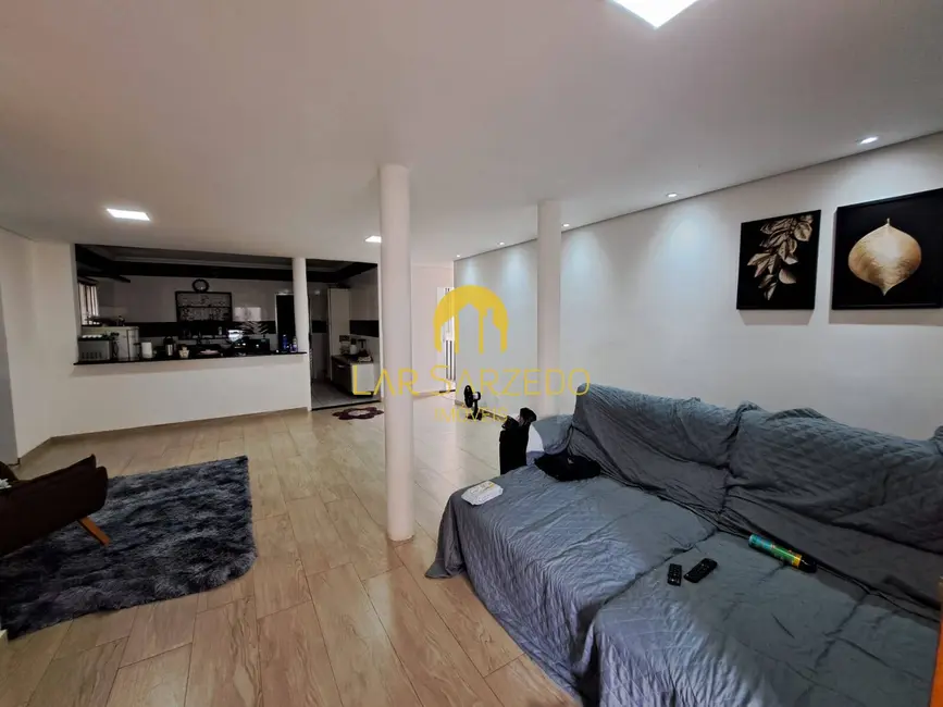 Foto 2 de Casa com 2 quartos à venda, 250m2 em Sarzedo - MG