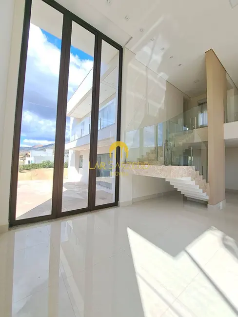 Casa com 4 quartos à venda, 572m2 em Mario Campos - MG - imagem 4 Foto 4 de Casa com 4 quartos à venda, 572m2 em Mario Campos - MG