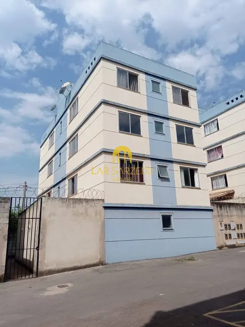 Foto 1 de Apartamento com 2 quartos para alugar, 51m2 em Sarzedo - MG