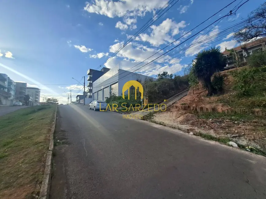Foto 4 de Terreno / Lote à venda, 394m2 em Sarzedo - MG
