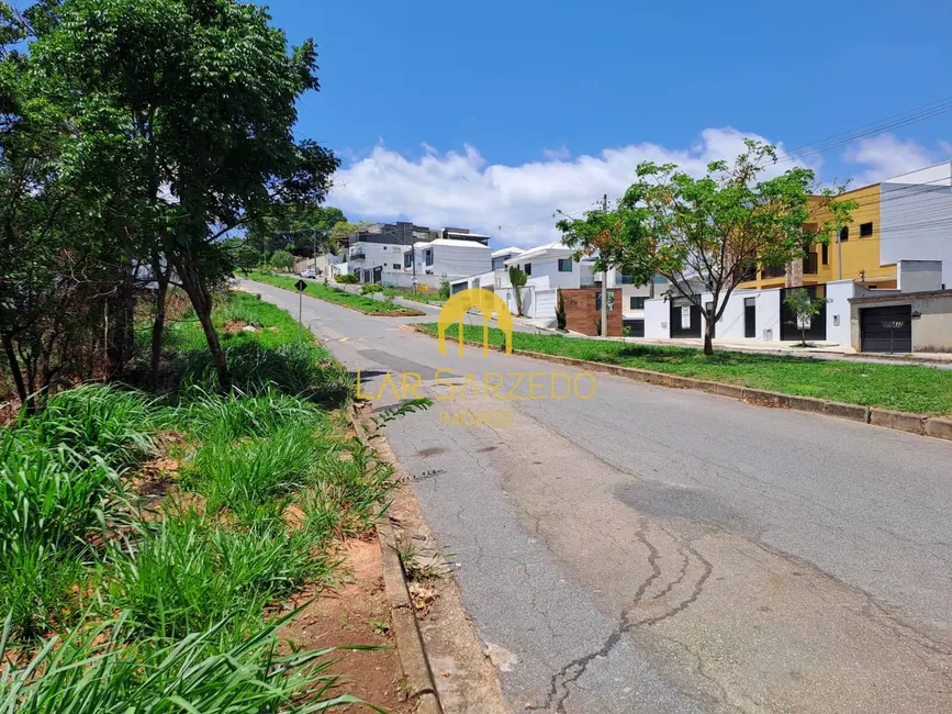 Foto 6 de Terreno / Lote à venda, 360m2 em Sarzedo - MG