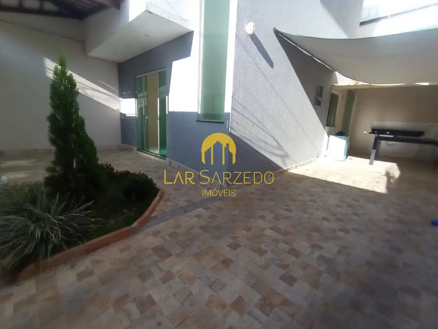 Foto 3 de Casa de Condomínio com 3 quartos à venda e para alugar, 126m2 em Sarzedo - MG