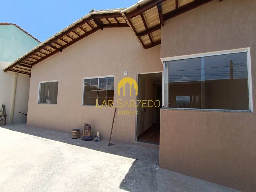 Foto 1 de Casa com 3 quartos para alugar, 141m2 em Sarzedo - MG