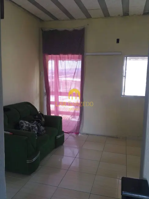 Foto 7 de Casa com 2 quartos à venda, 250m2 em Sarzedo - MG