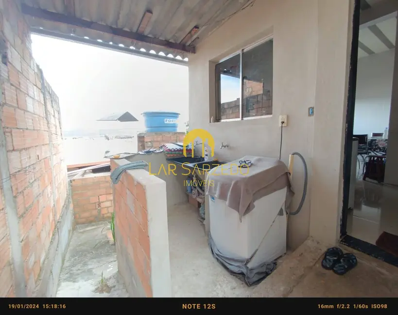Foto 2 de Casa com 2 quartos à venda, 250m2 em Sarzedo - MG