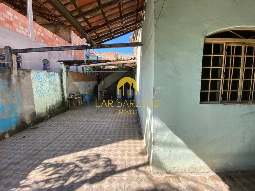 Foto 16 de Casa à venda, 180m2 em Sarzedo - MG