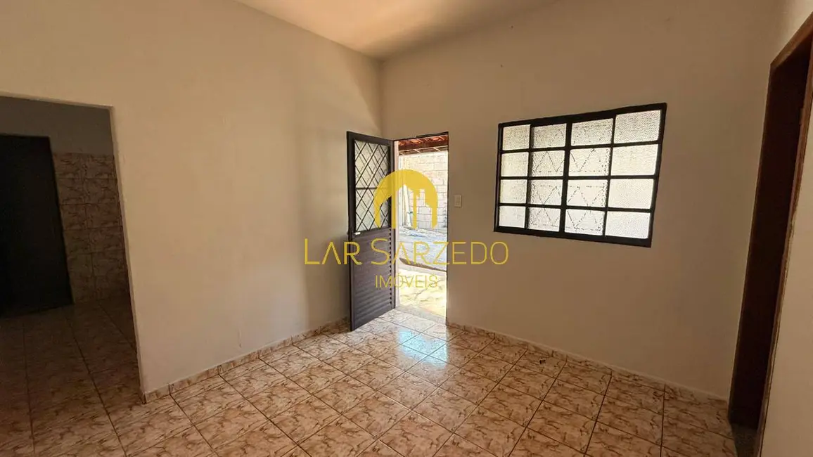 Foto 4 de Casa com 1 quarto para alugar em Centro, Sarzedo - MG
