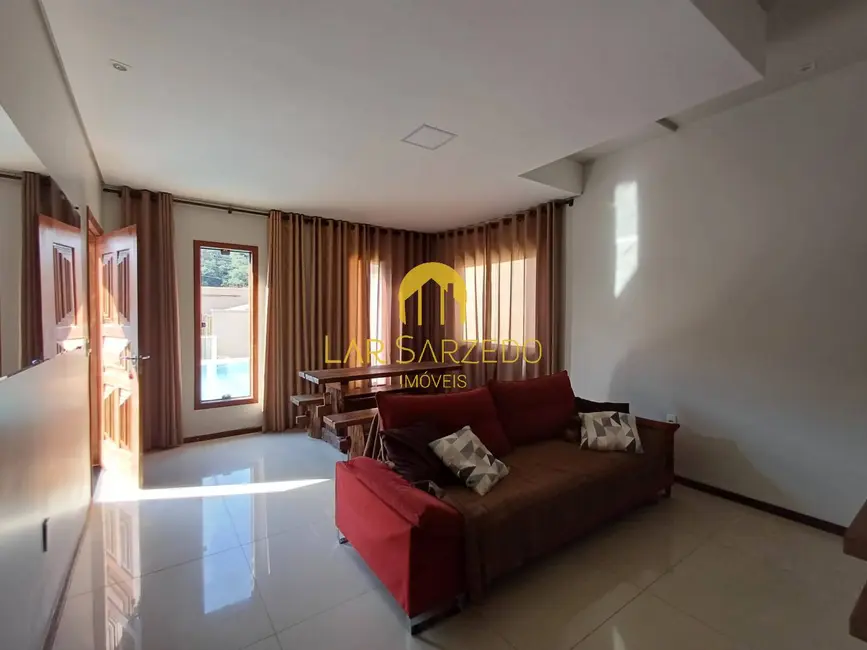 Foto 3 de Casa com 2 quartos à venda, 250m2 em Sarzedo - MG