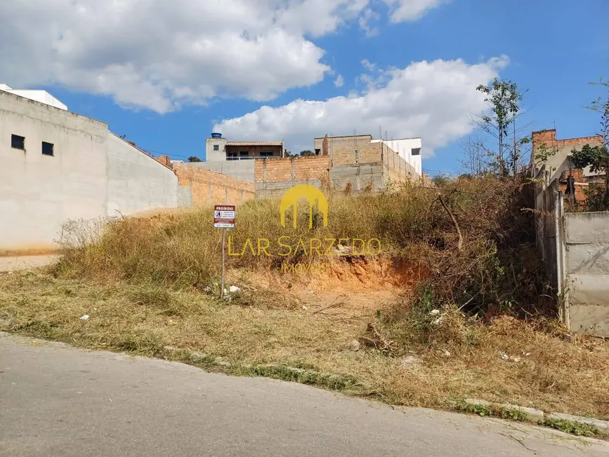 Foto 1 de Terreno / Lote à venda, 419m2 em Sarzedo - MG