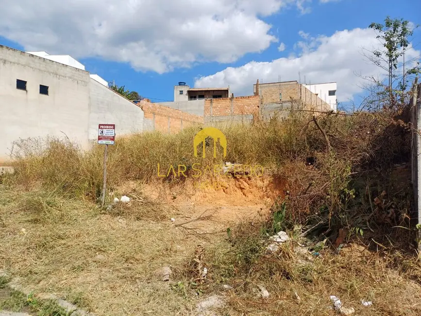 Foto 3 de Terreno / Lote à venda, 419m2 em Sarzedo - MG