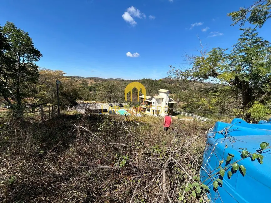 Foto 5 de Chácara com 3 quartos à venda, 20000m2 em Centro, Florestal - MG