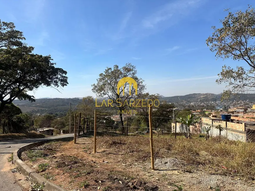 Foto 3 de Terreno / Lote à venda, 251m2 em Sarzedo - MG