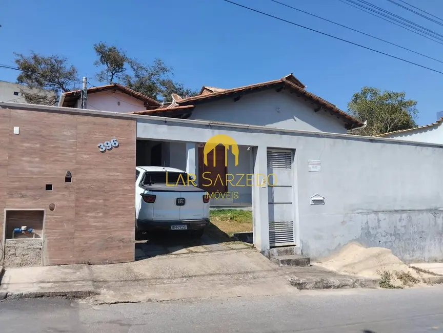 Foto 1 de Casa com 3 quartos à venda, 453m2 em Marmeleiros, Betim - MG