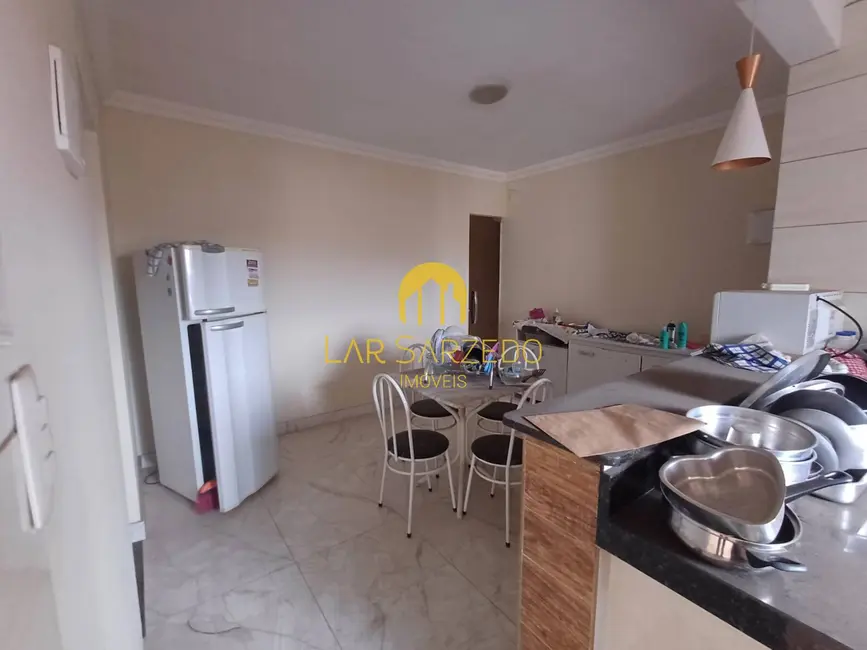 Foto 3 de Casa com 2 quartos à venda, 125m2 em Sarzedo - MG