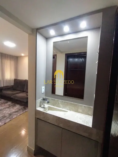 Foto 7 de Casa com 2 quartos à venda em Centro, Sarzedo - MG