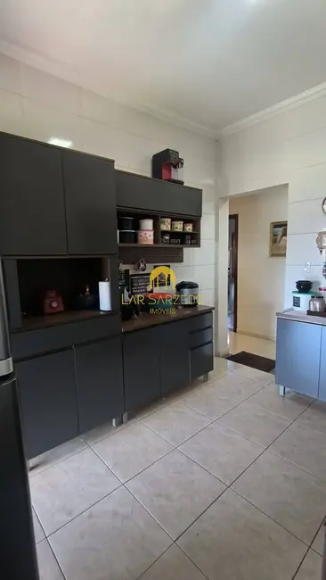 Casa com 4 quartos à venda, 1300m2 em Mario Campos - MG - imagem 9 Foto 9 de Casa com 4 quartos à venda, 1300m2 em Mario Campos - MG