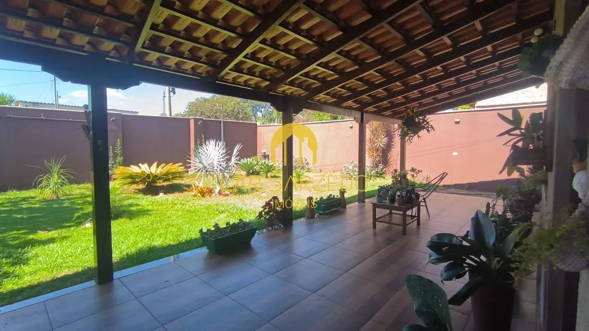 Casa com 4 quartos à venda, 1300m2 em Mario Campos - MG - imagem 2 Foto 2 de Casa com 4 quartos à venda, 1300m2 em Mario Campos - MG