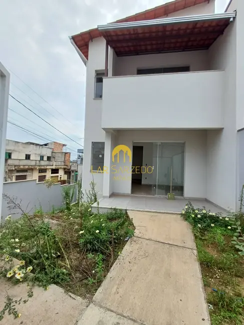 Foto 2 de Casa de Condomínio com 3 quartos à venda, 125m2 em Sarzedo - MG