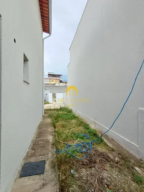 Foto 2 de Casa de Condomínio com 2 quartos à venda, 125m2 em Sarzedo - MG