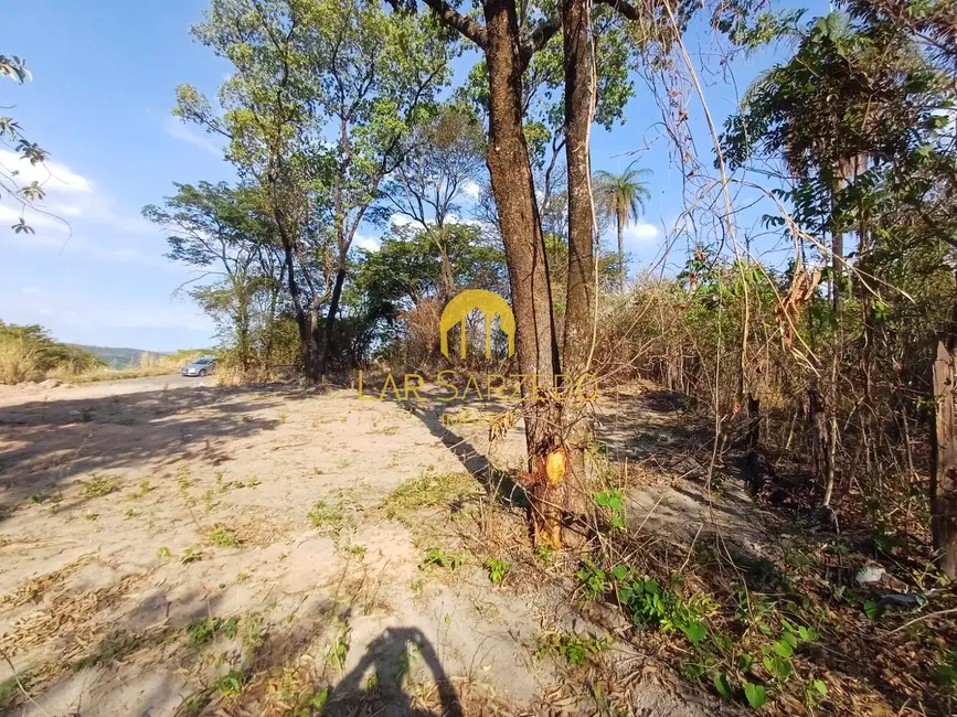 Foto 1 de Terreno / Lote à venda, 294m2 em Sarzedo - MG