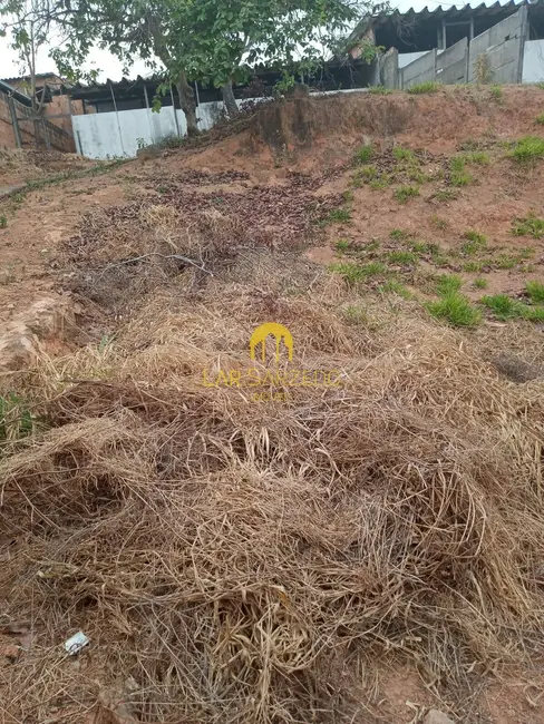 Foto 2 de Chácara à venda, 360m2 em Petrovale, Betim - MG