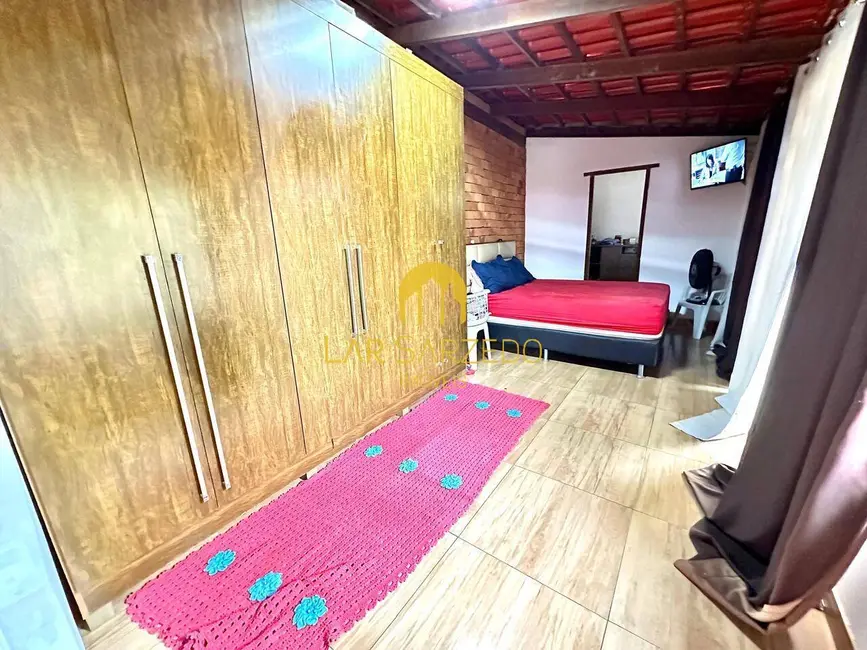 Foto 4 de Casa com 5 quartos à venda, 250m2 em Sarzedo - MG