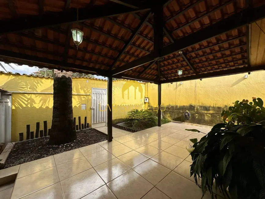 Foto 3 de Casa com 3 quartos à venda, 280m2 em Sarzedo - MG
