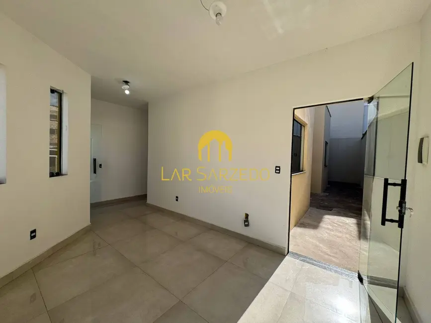 Foto 4 de Casa com 2 quartos à venda em Sarzedo - MG